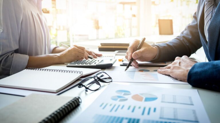 Quando vale a pena terceirizar a gestão financeira do seu negócio - Logos Contabilidade
